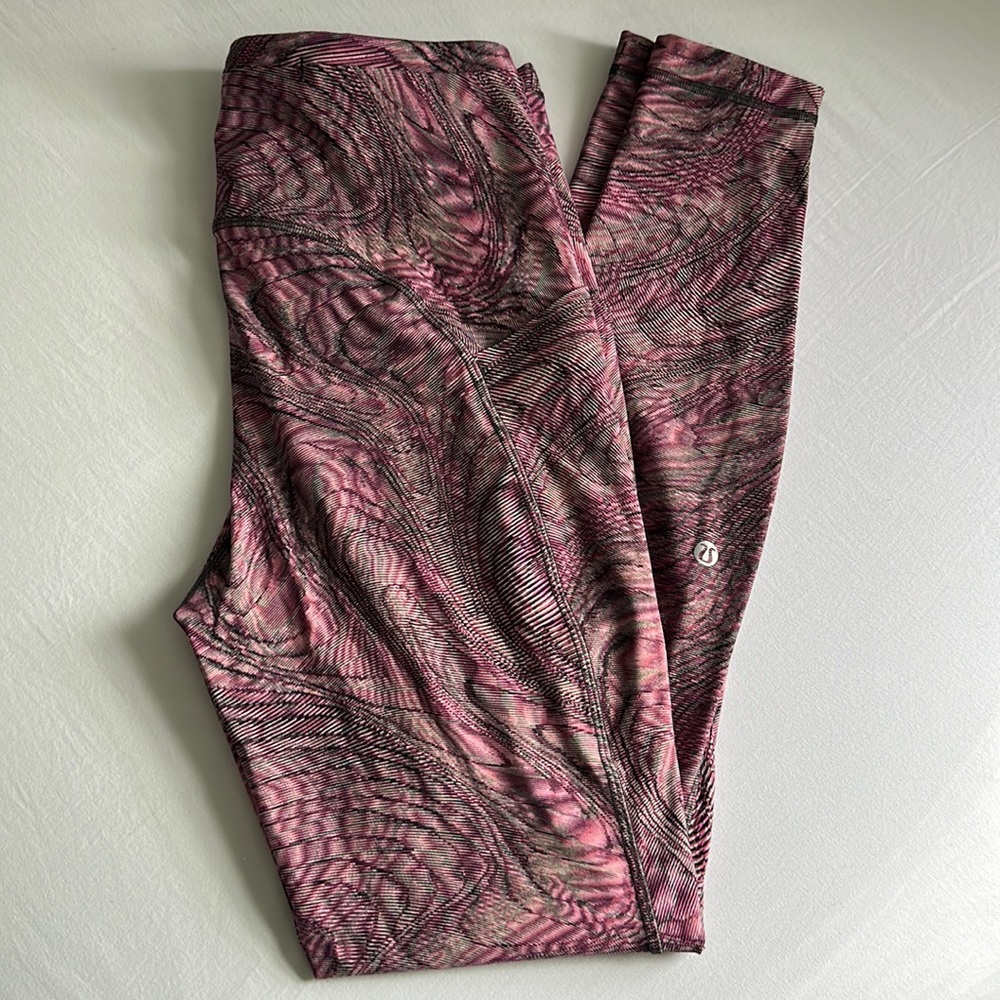 lululemon leggings size 8 - worn once!